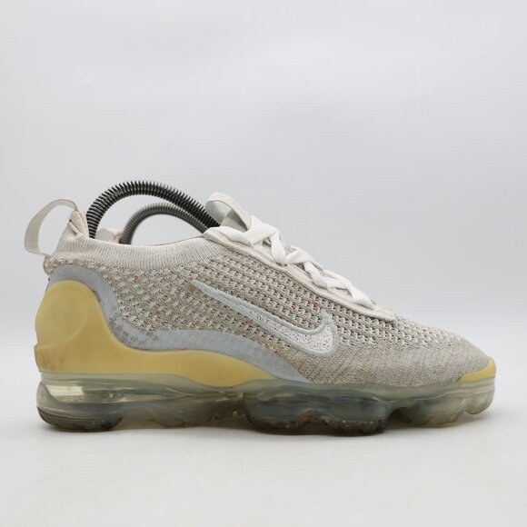 Nike Air Vapormax Flyknit 2021 Women's Size 7 White Pure Platinum DC4112-100 - Picture 1 of 10